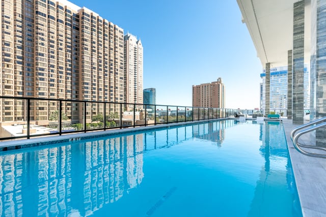 Marlowe Rooftop Pool